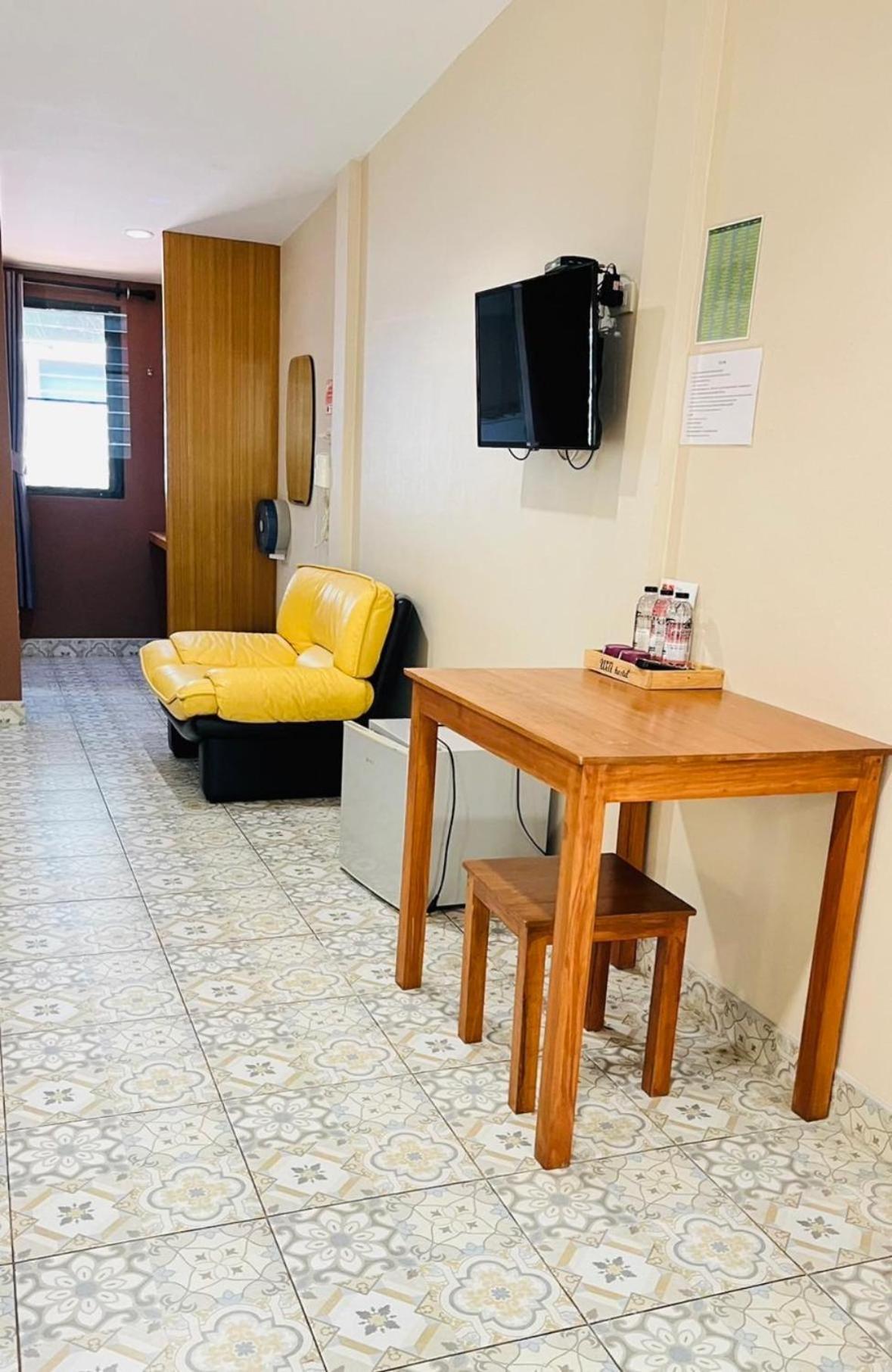 Warmwell Hostel Ban Chuk Kum Dış mekan fotoğraf